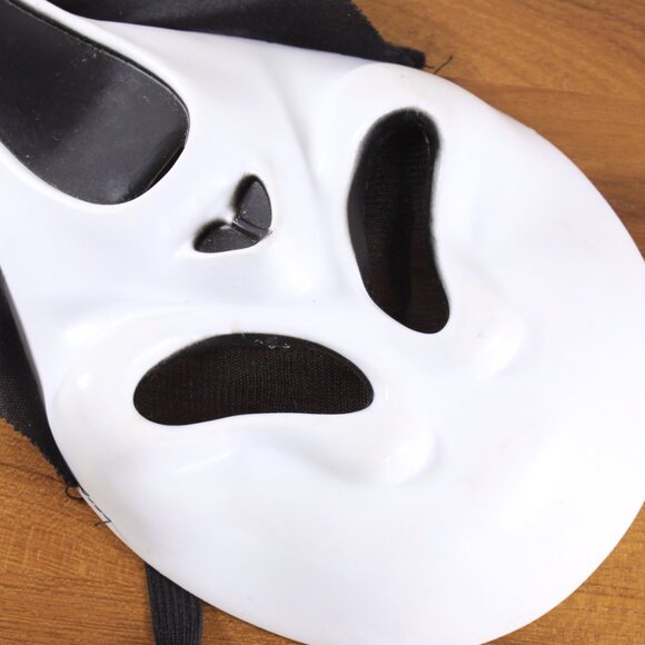 Scream Ghostface Halloween mask Easter Unlimited TD stamp China - Picture 4 of 9